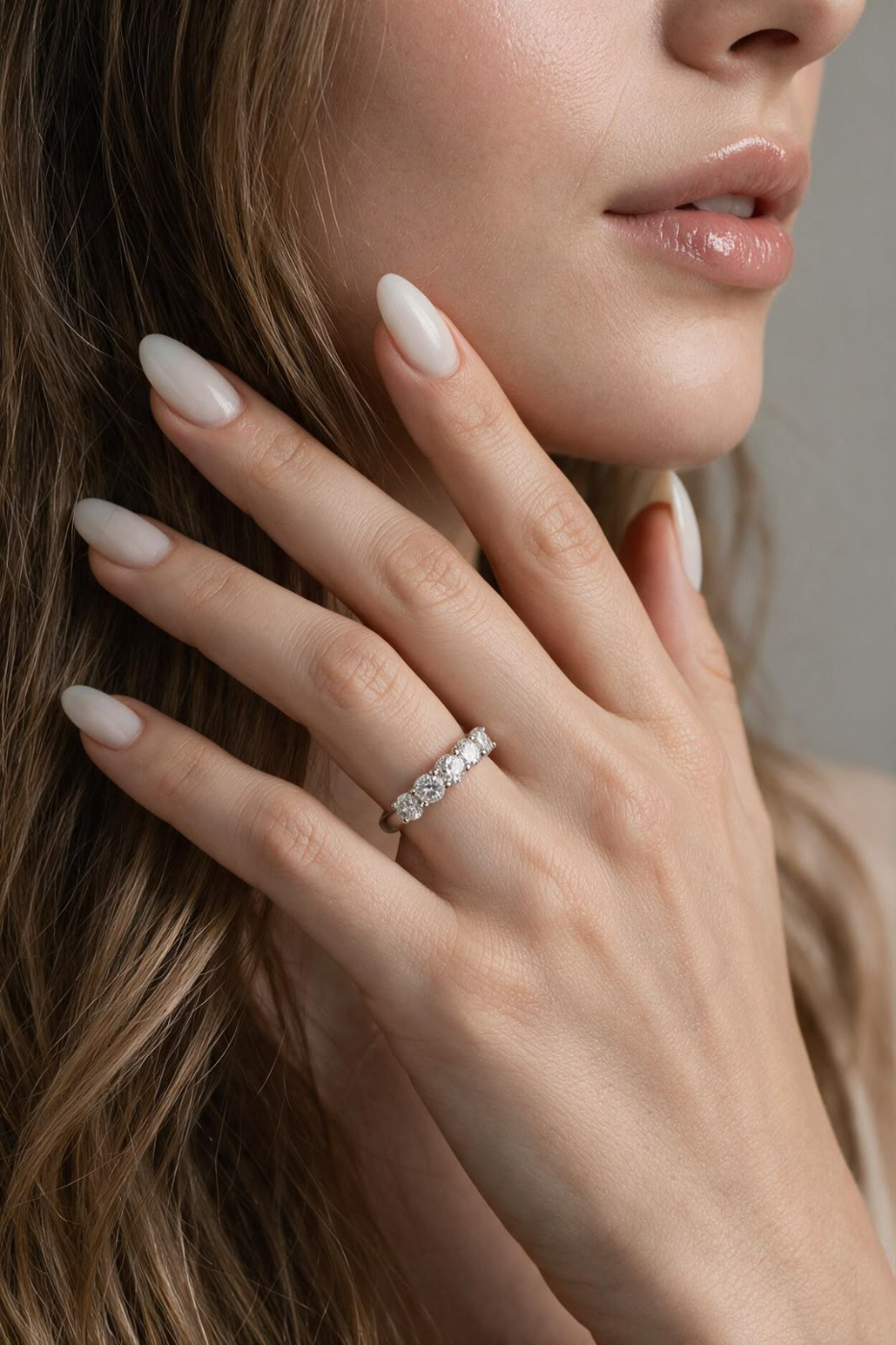 Anel Meia Aliança Com Diamantes